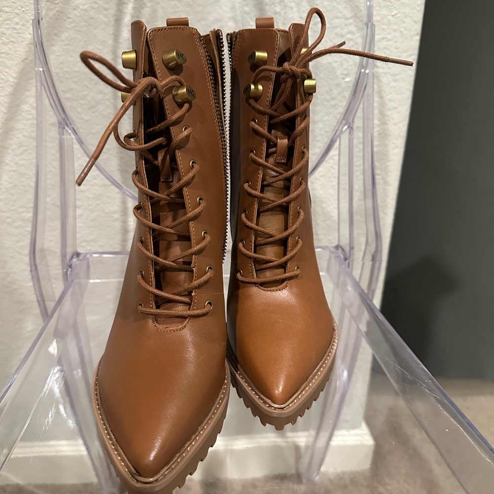 MICHAEL Michael Kors Tan Lace-Up Boots NEVER USED
